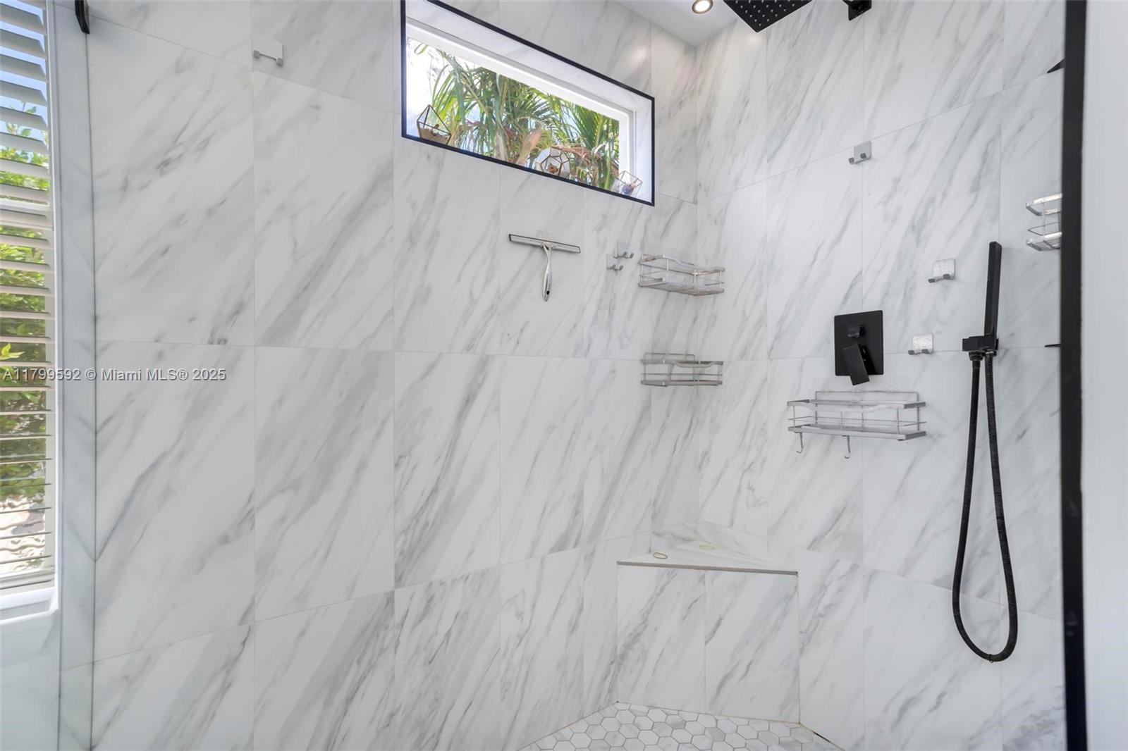 COLONY PRESERVE PUD - Residential Lease
