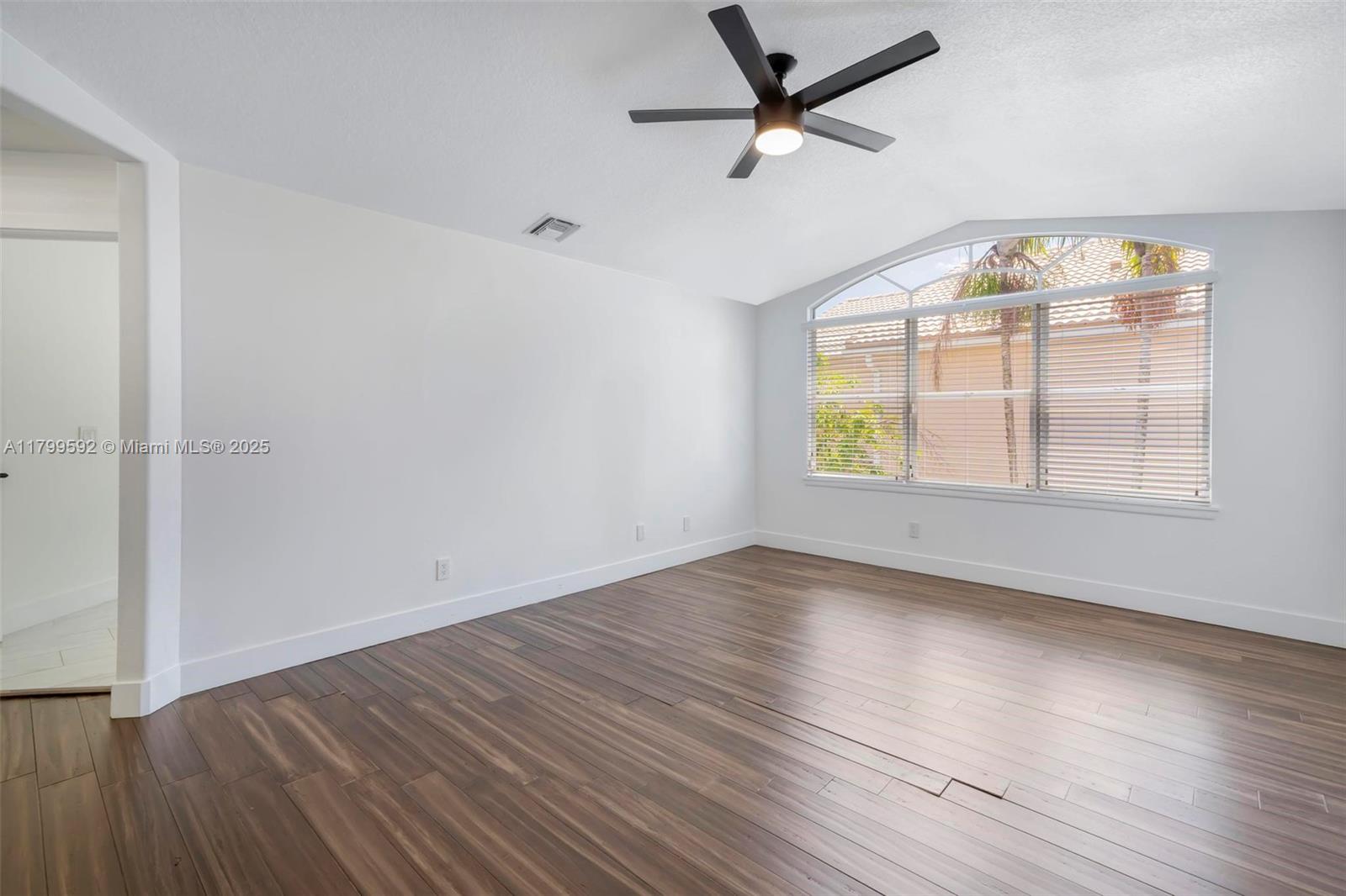 COLONY PRESERVE PUD - Residential Lease
