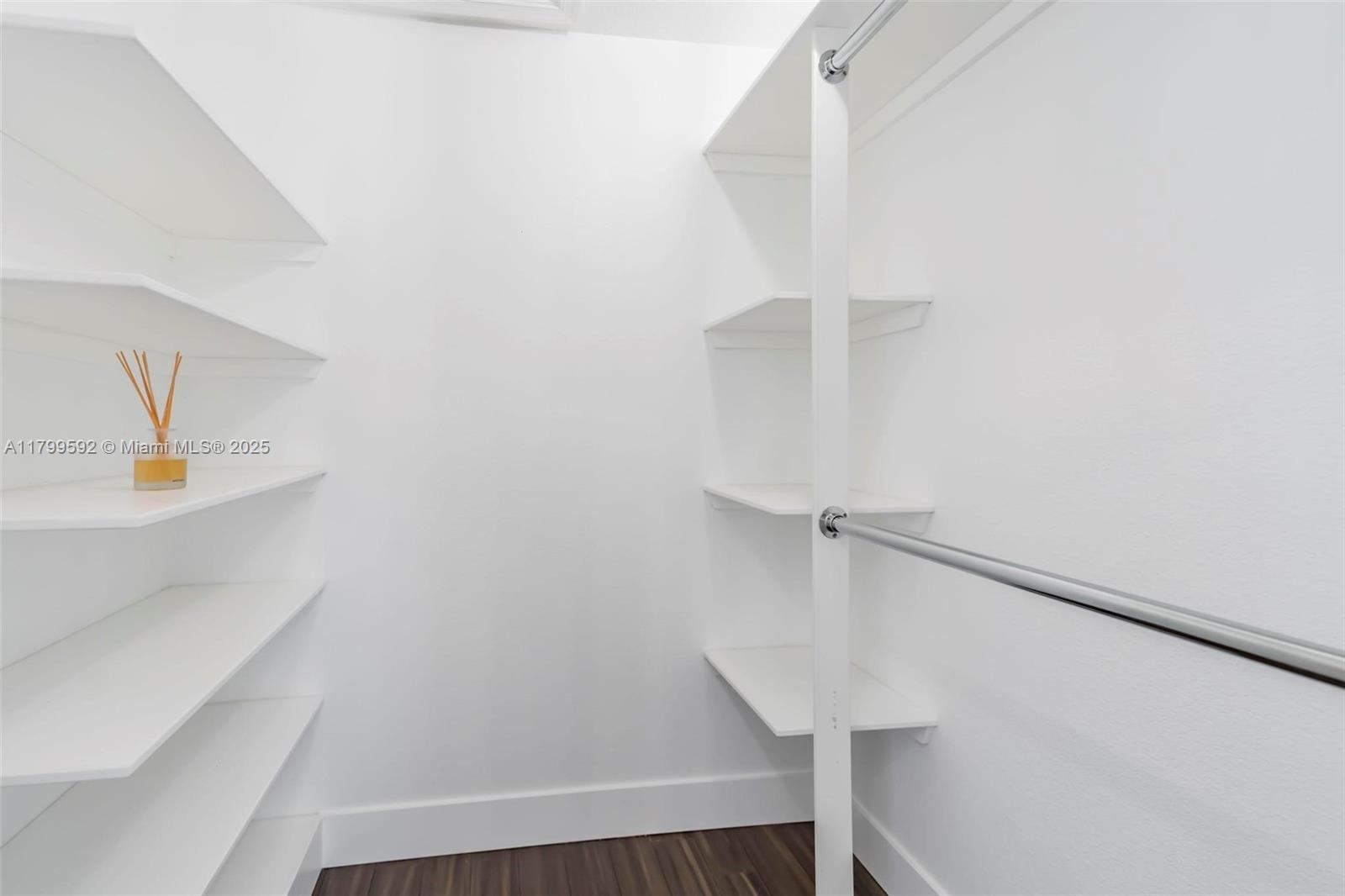 COLONY PRESERVE PUD - Residential Lease
