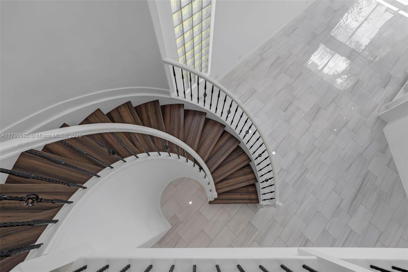 COLONY PRESERVE PUD - Residential Lease