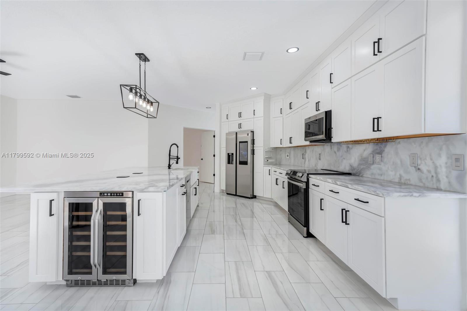 COLONY PRESERVE PUD - Residential Lease