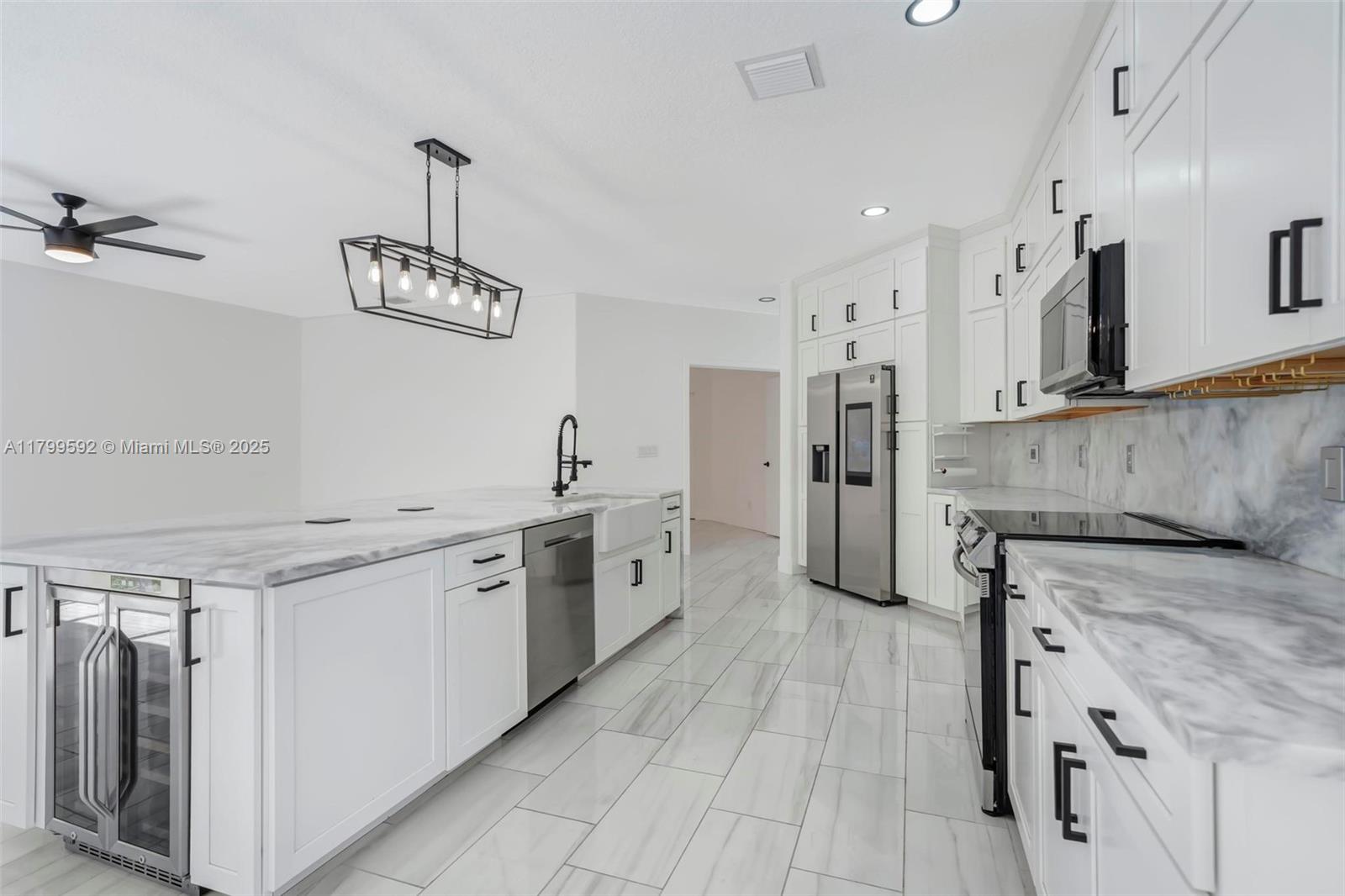 COLONY PRESERVE PUD - Residential Lease