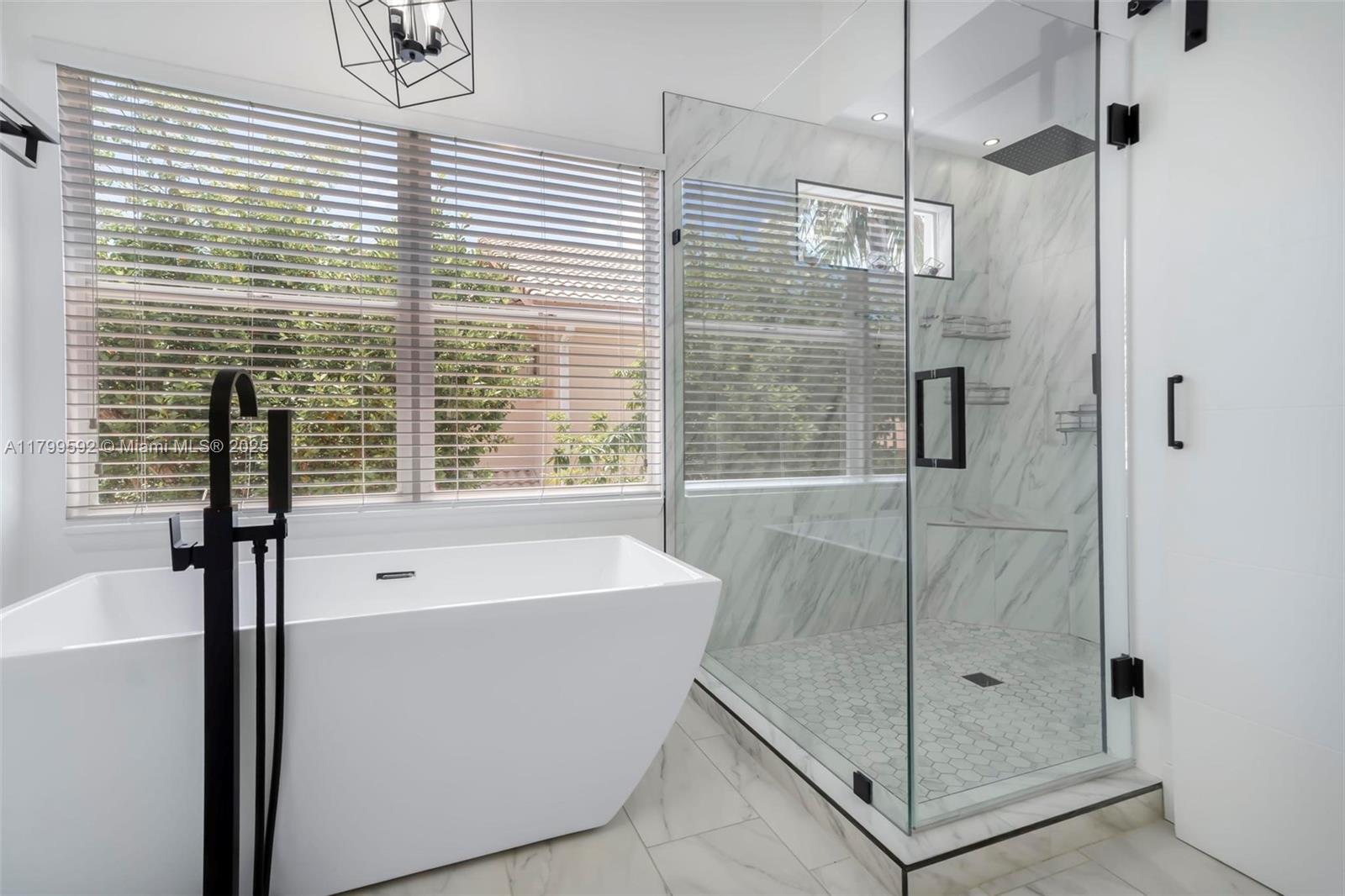 COLONY PRESERVE PUD - Residential Lease