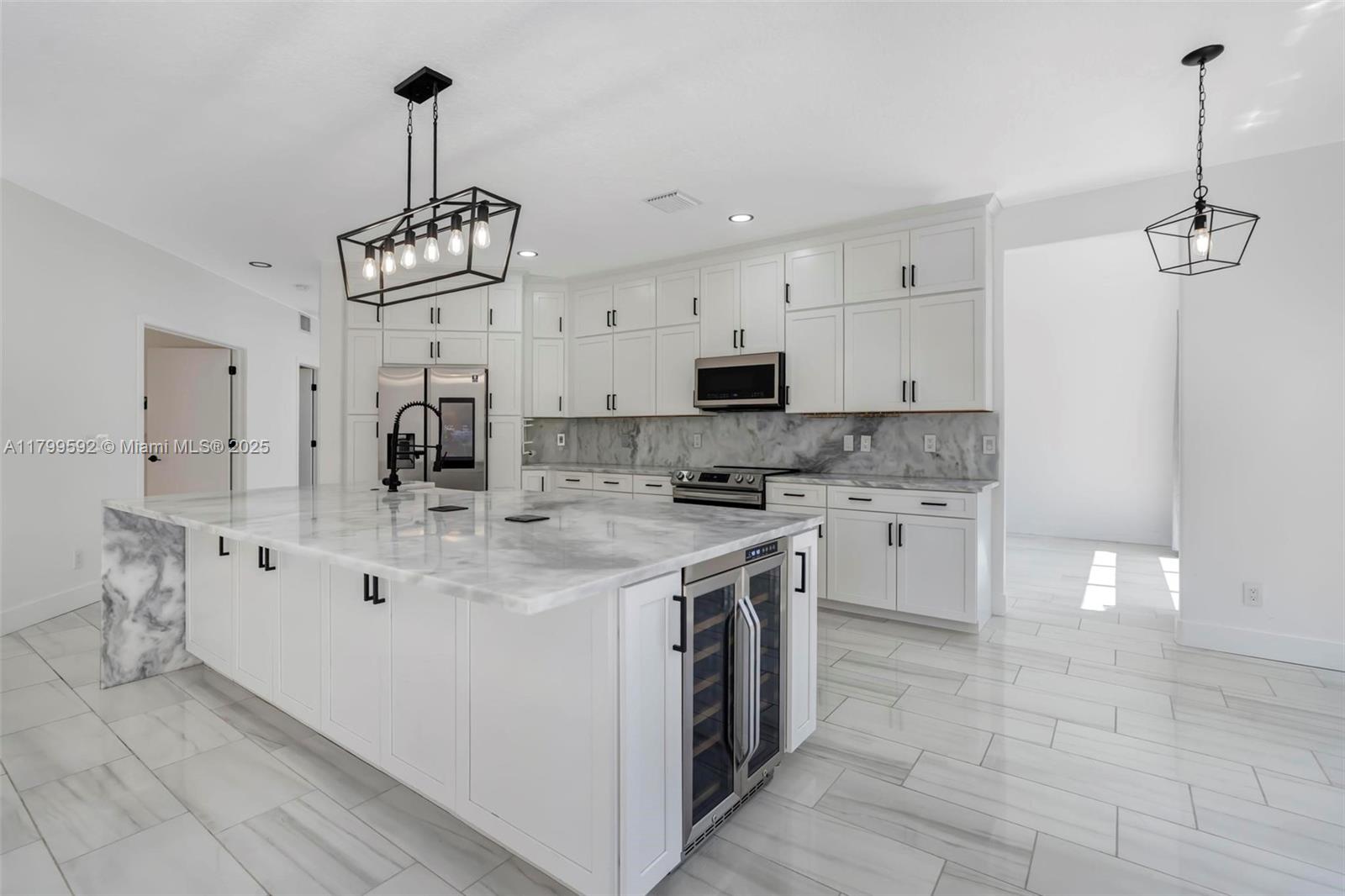 COLONY PRESERVE PUD - Residential Lease