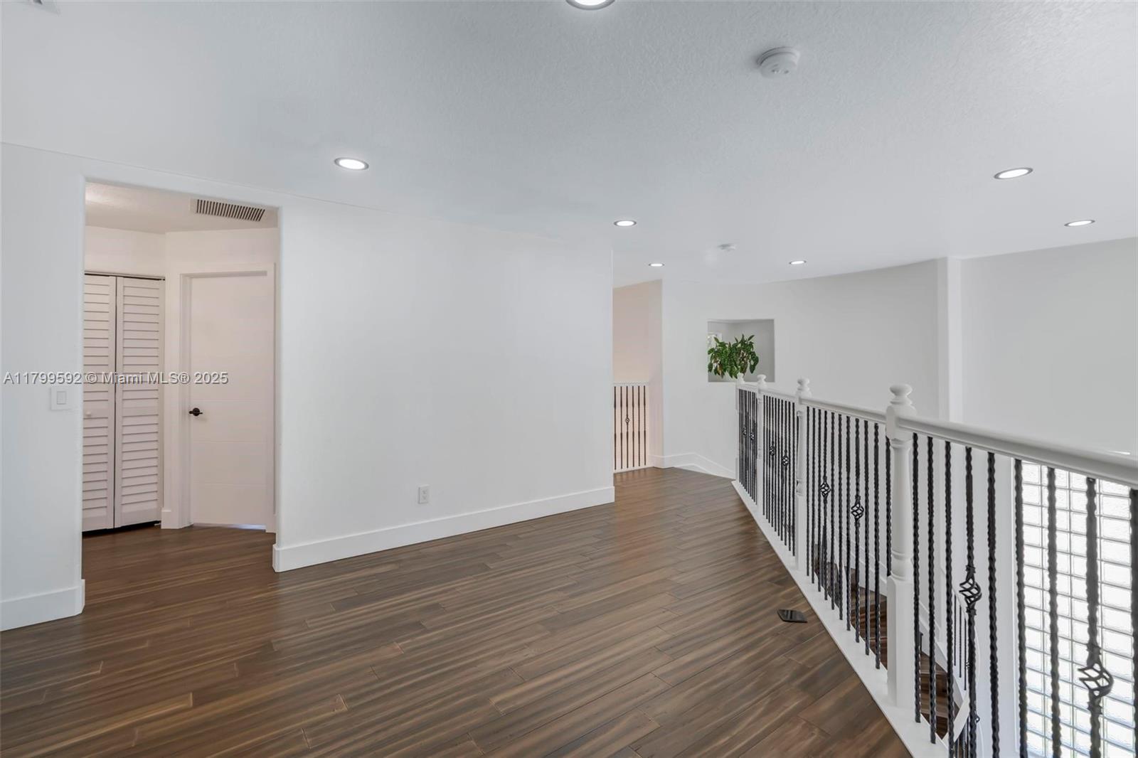 COLONY PRESERVE PUD - Residential Lease
