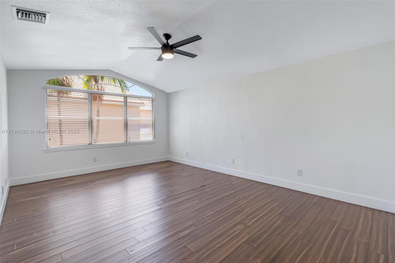 COLONY PRESERVE PUD - Residential Lease