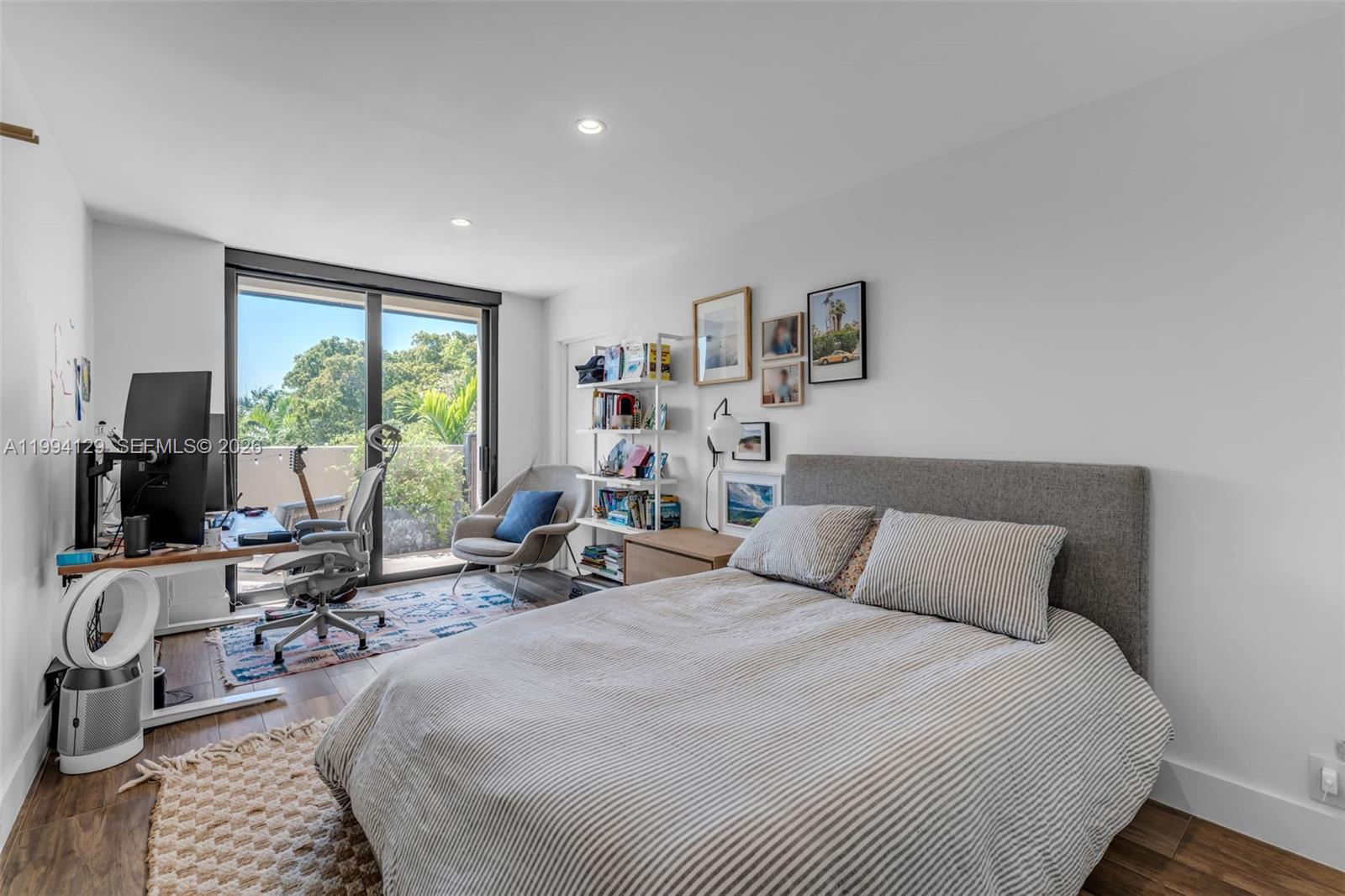 THE EMERALDBAY @ KEY COLO - Residential