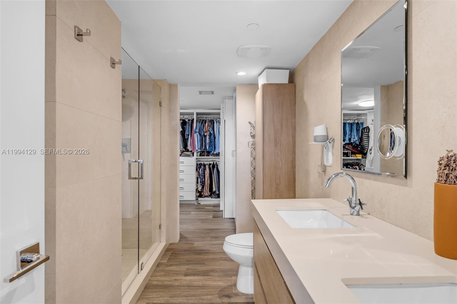 THE EMERALDBAY @ KEY COLO - Residential