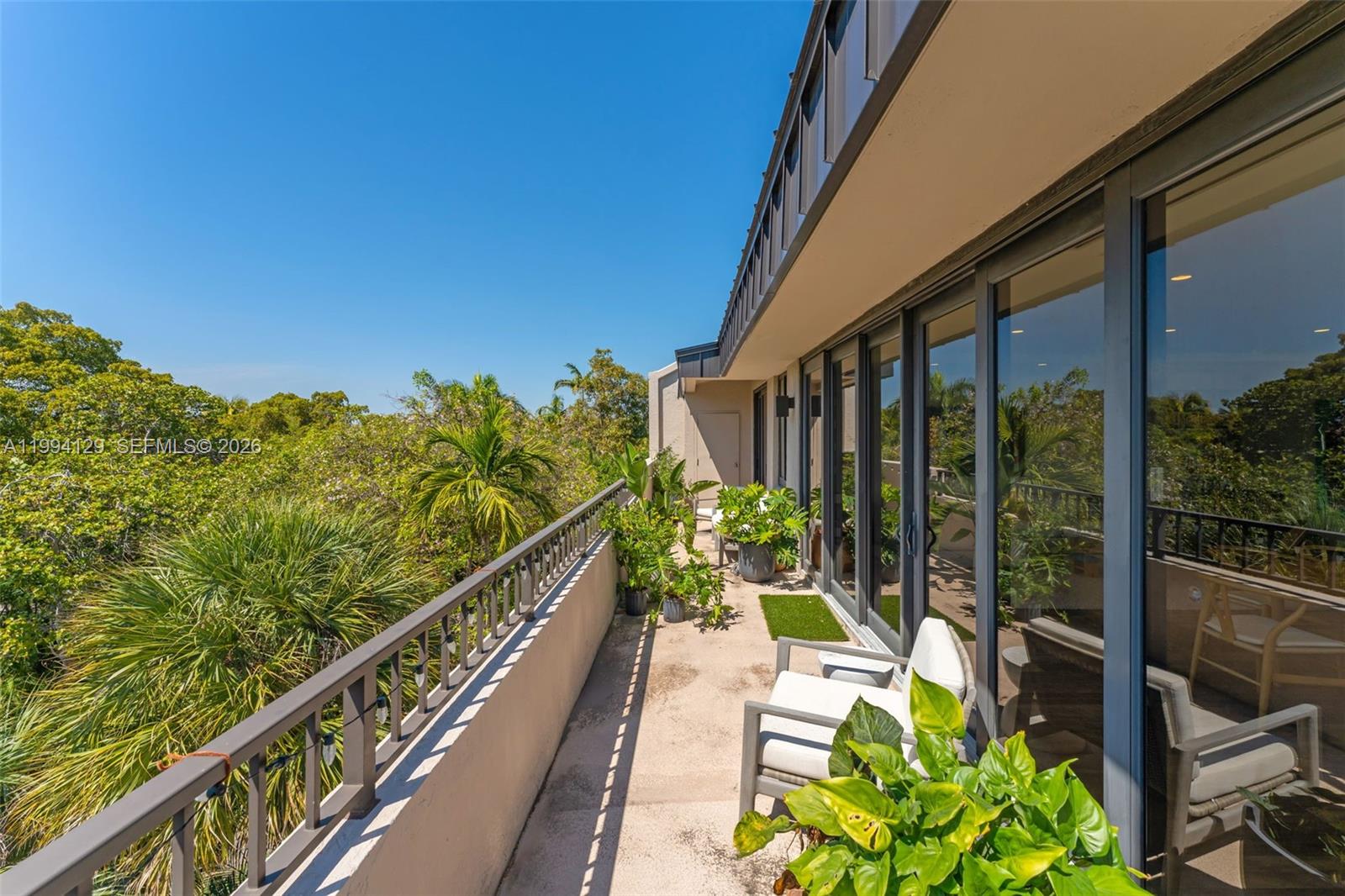 THE EMERALDBAY @ KEY COLO - Residential