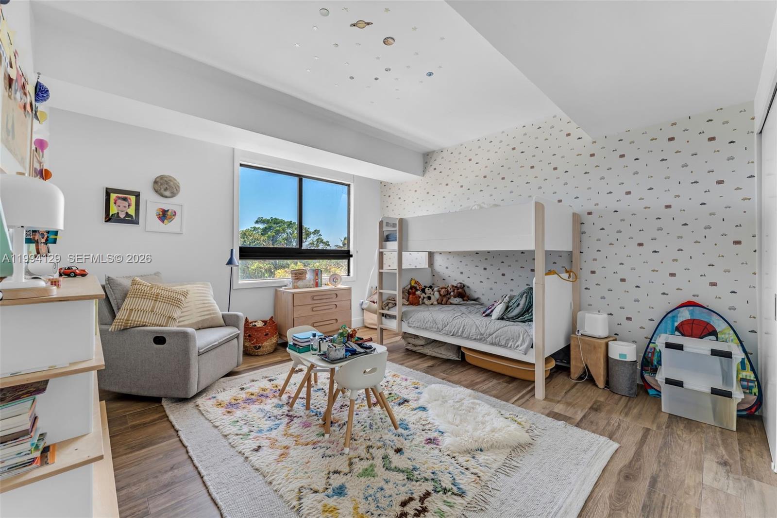 THE EMERALDBAY @ KEY COLO - Residential