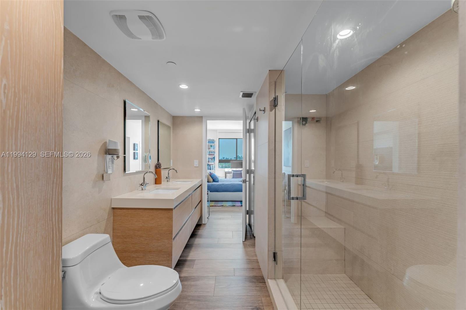 THE EMERALDBAY @ KEY COLO - Residential