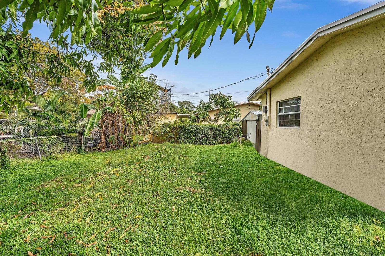 BILTMORE PK - Residential