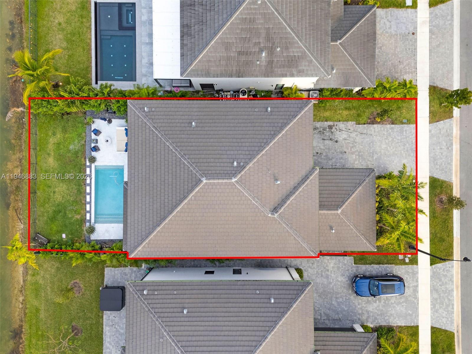 TUSCAN ISLES - Residential