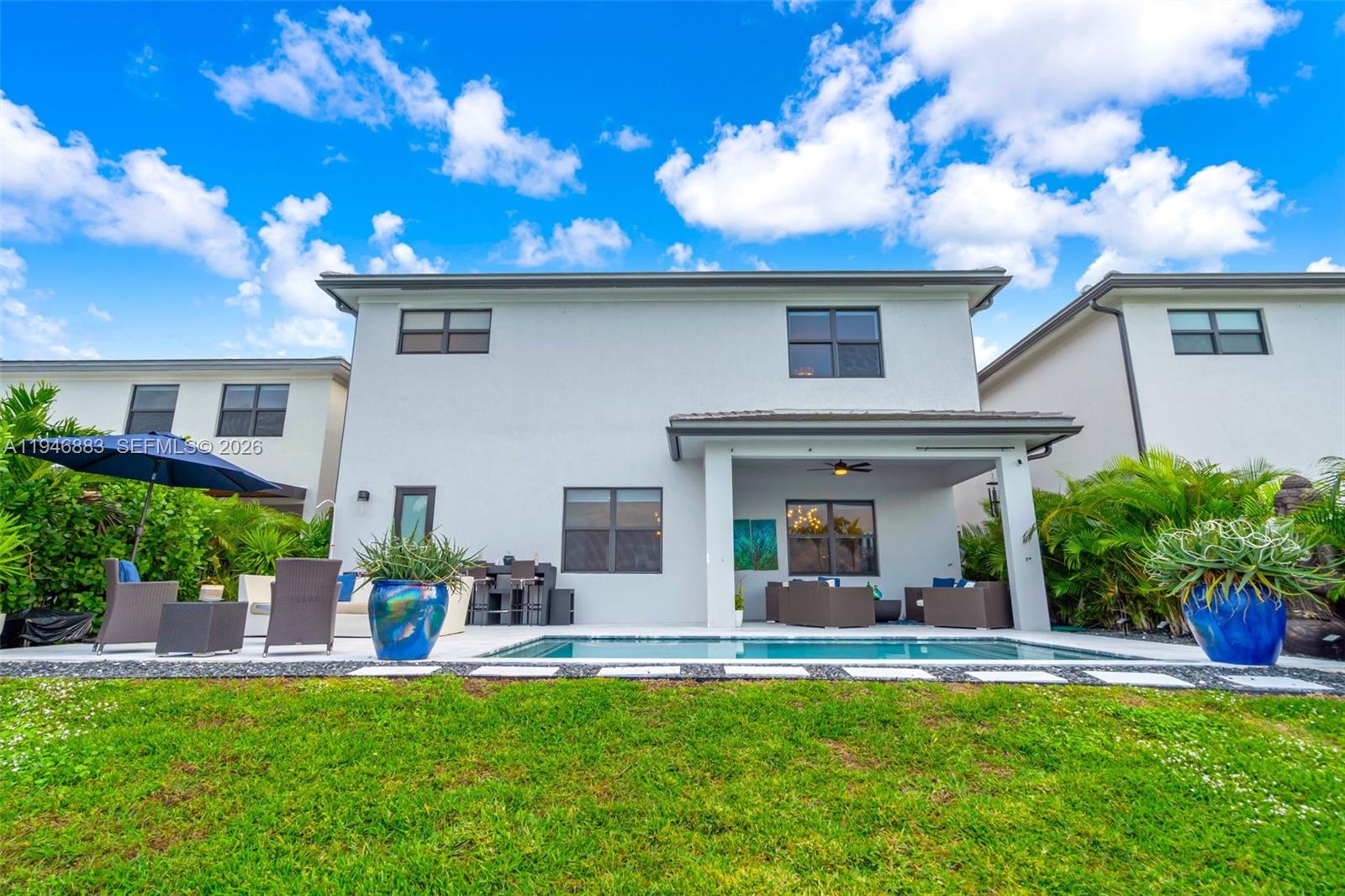 TUSCAN ISLES - Residential