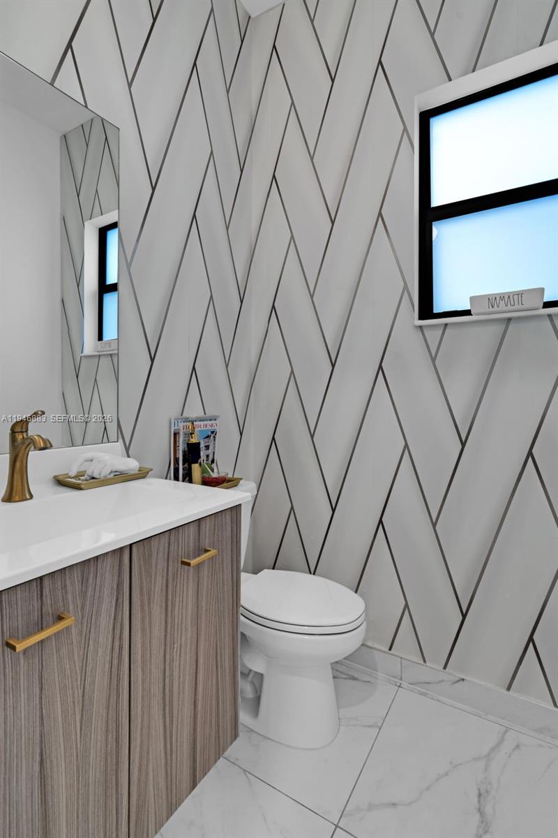 TUSCAN ISLES - Residential