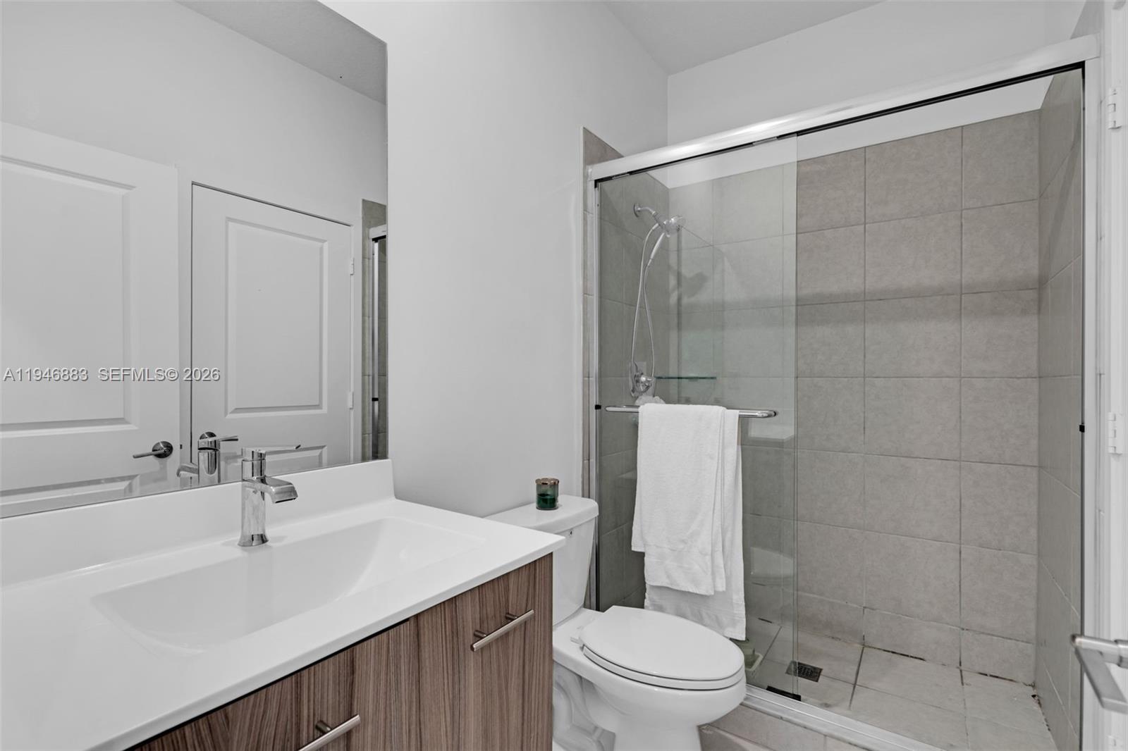 TUSCAN ISLES - Residential