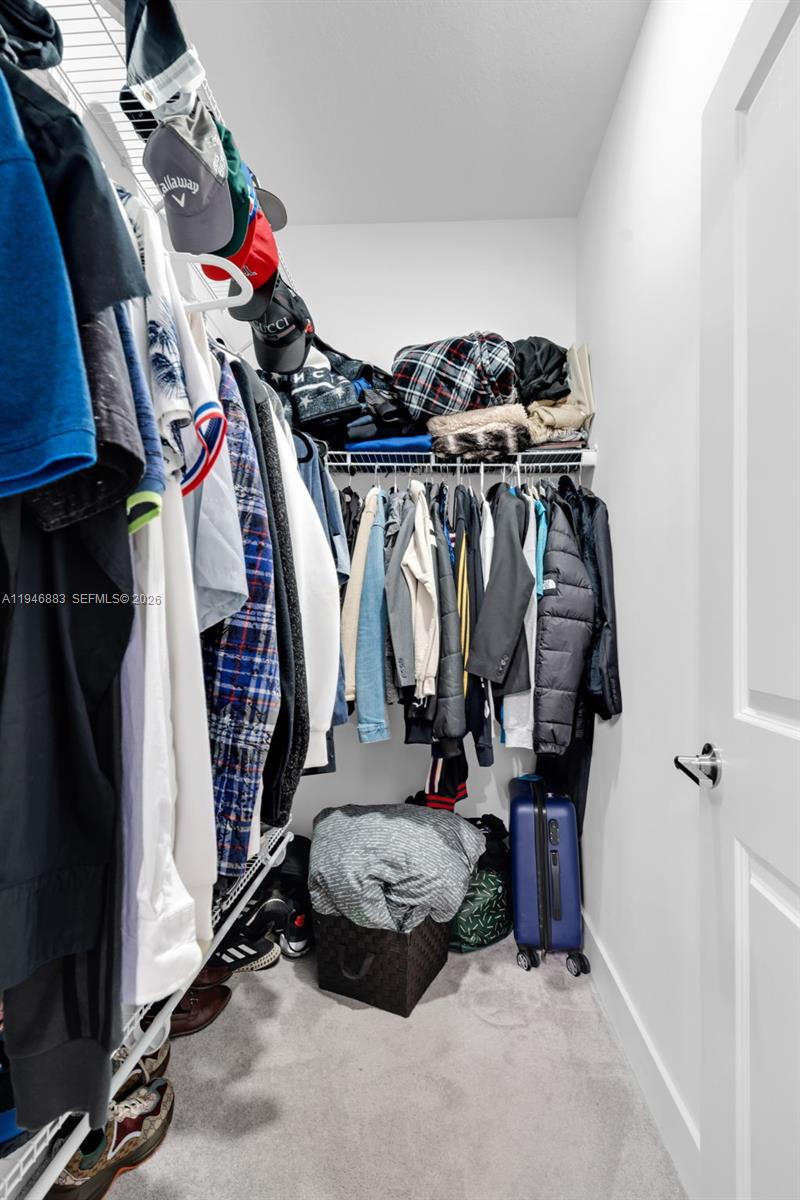 TUSCAN ISLES - Residential