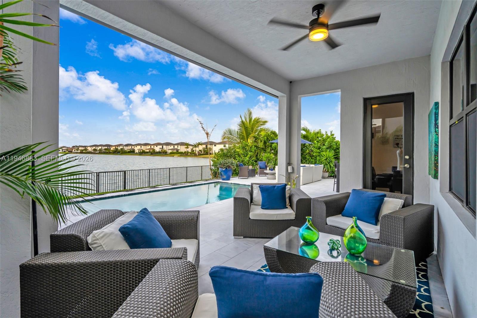 TUSCAN ISLES - Residential