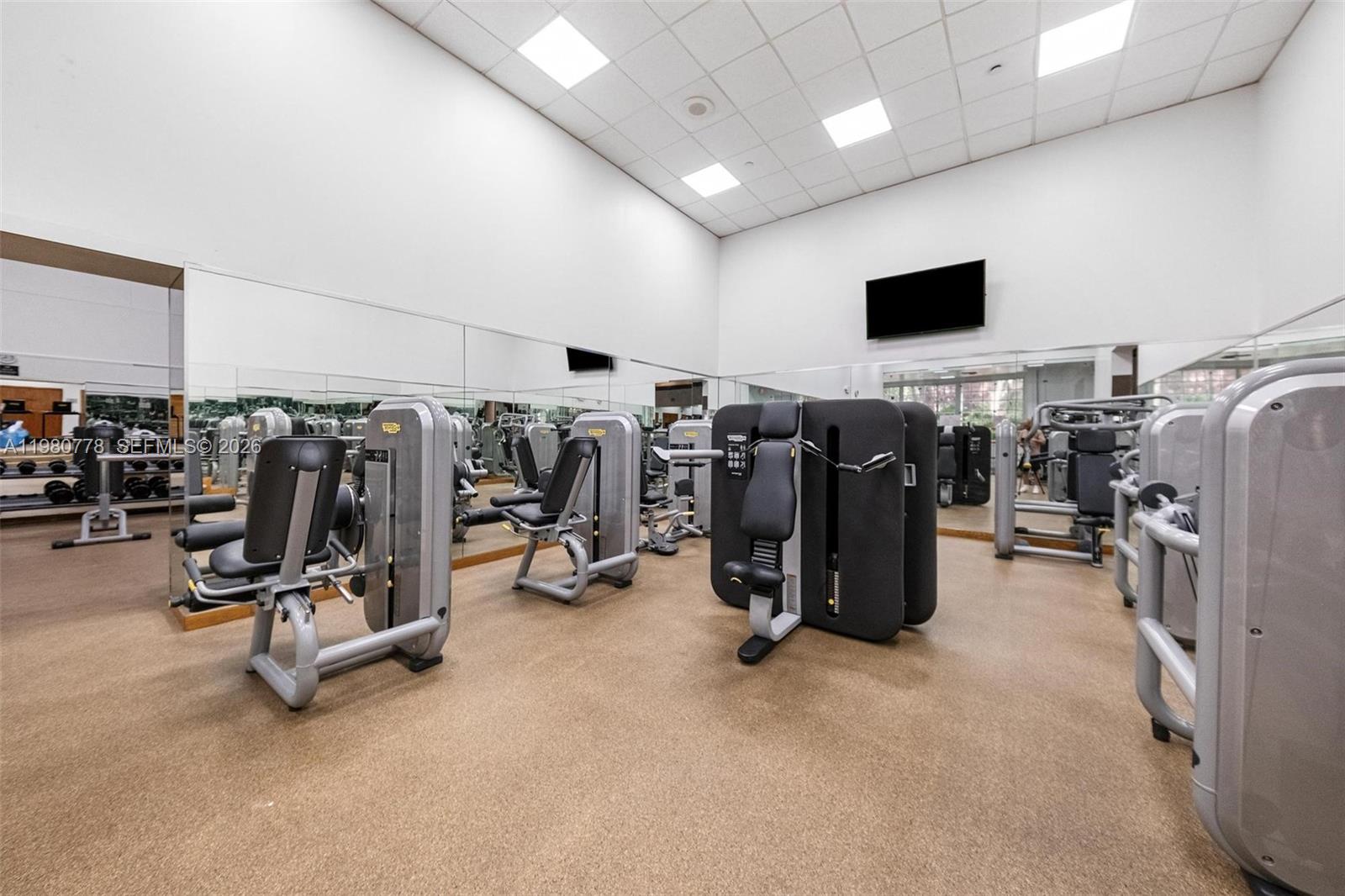 TOWERS OF QUAYSIDE CONDO - Residential Lease