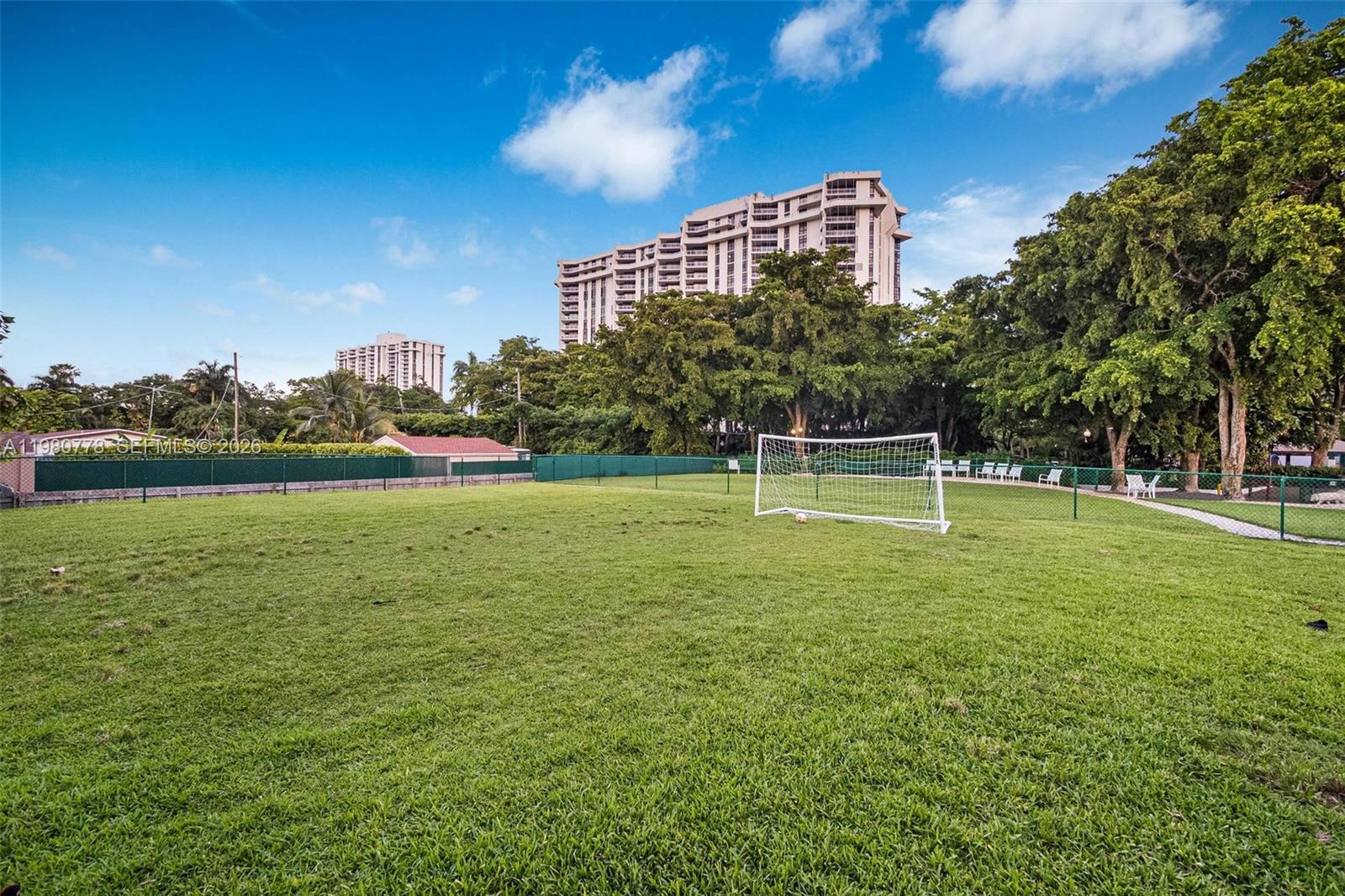 TOWERS OF QUAYSIDE CONDO - Residential Lease