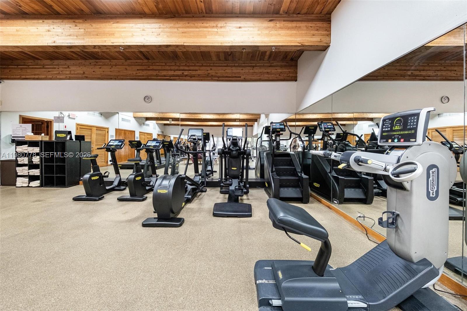 TOWERS OF QUAYSIDE CONDO - Residential Lease