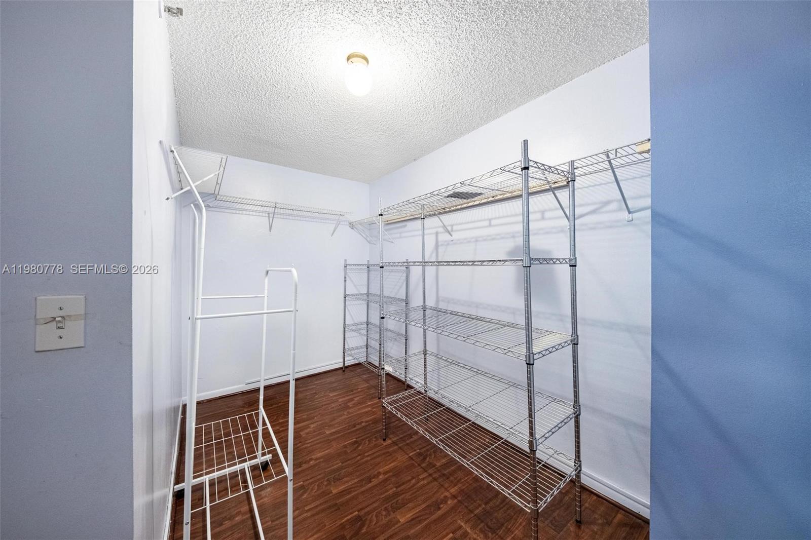 TOWERS OF QUAYSIDE CONDO - Residential Lease