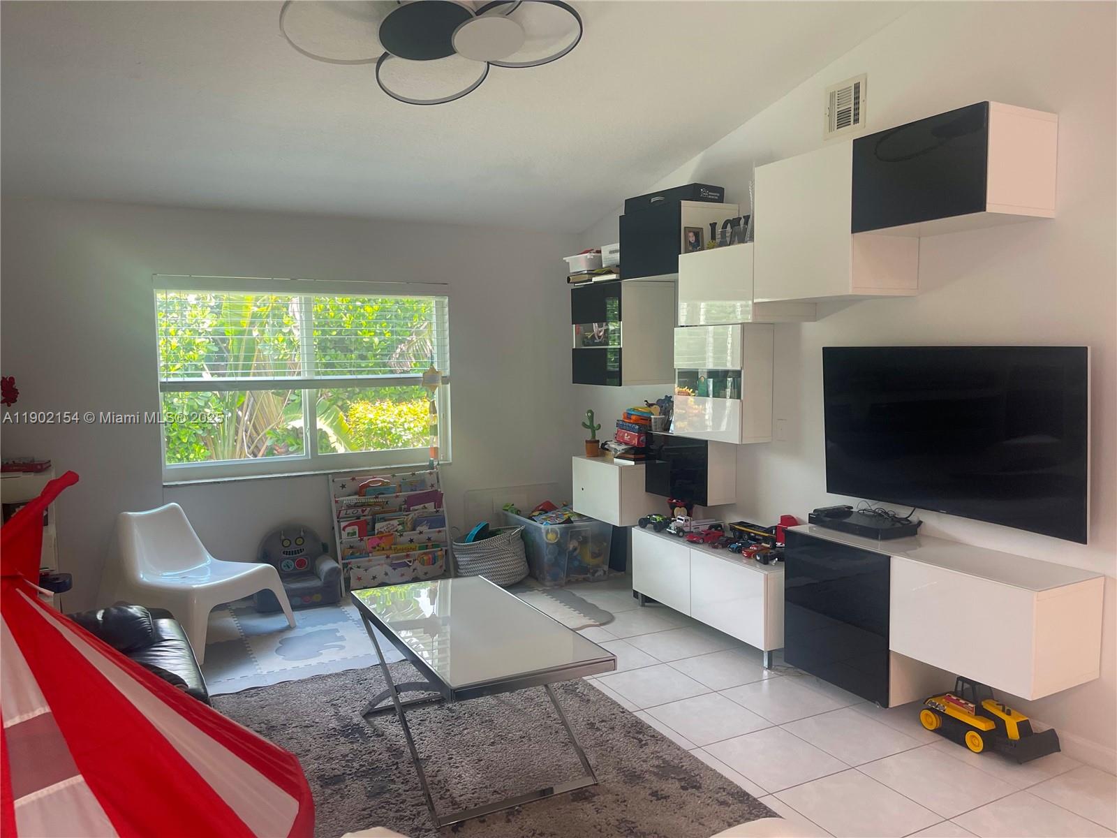 CALUSA RIDGE - Residential