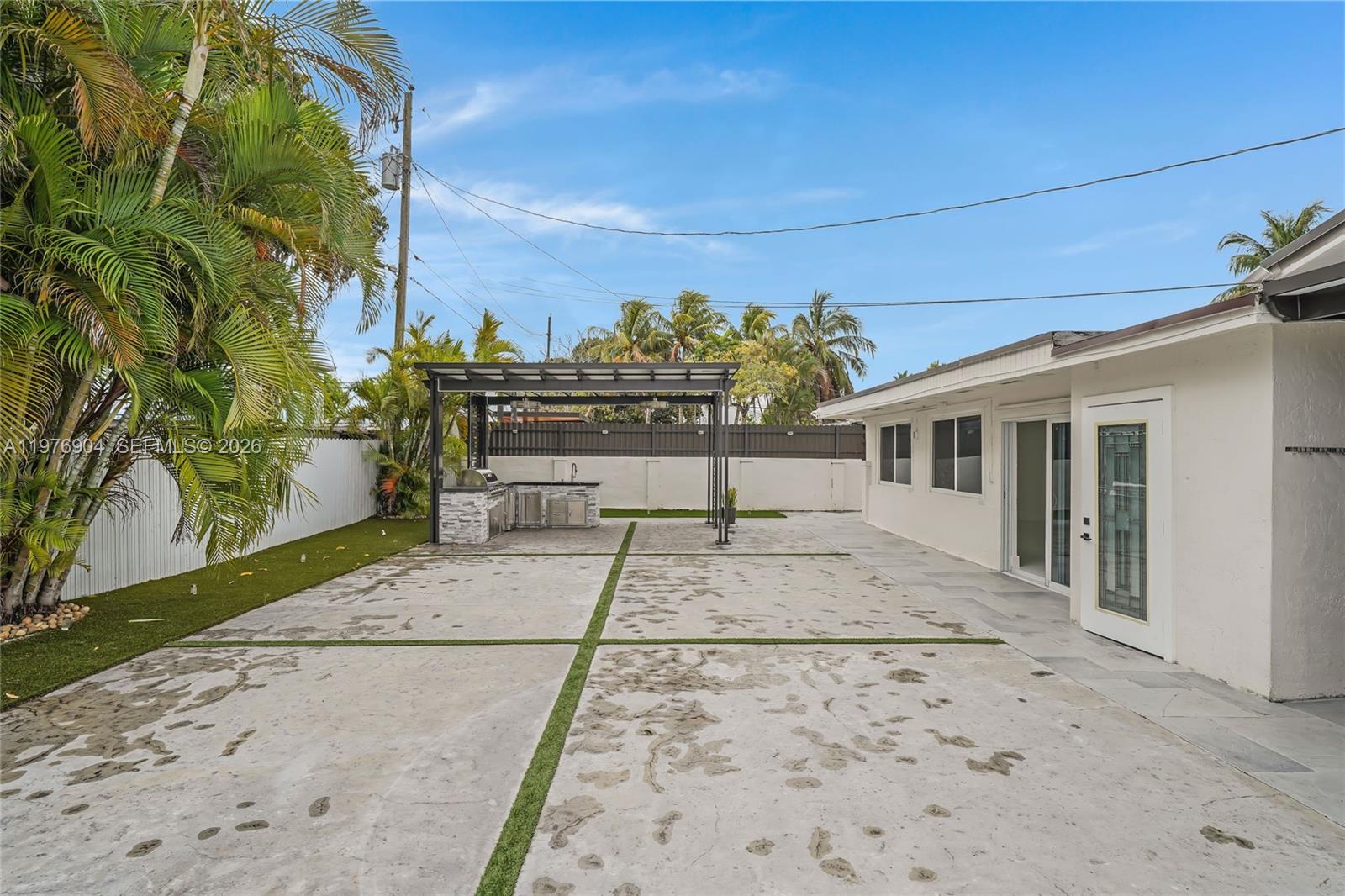 PALM SPRINGS ESTS 4TH ADD - Residential