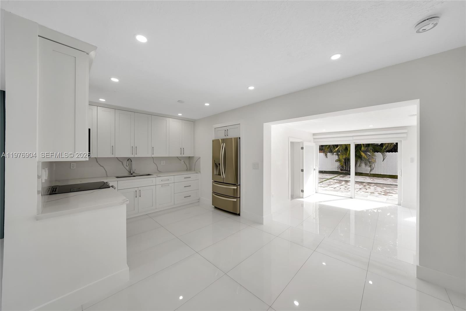 PALM SPRINGS ESTS 4TH ADD - Residential