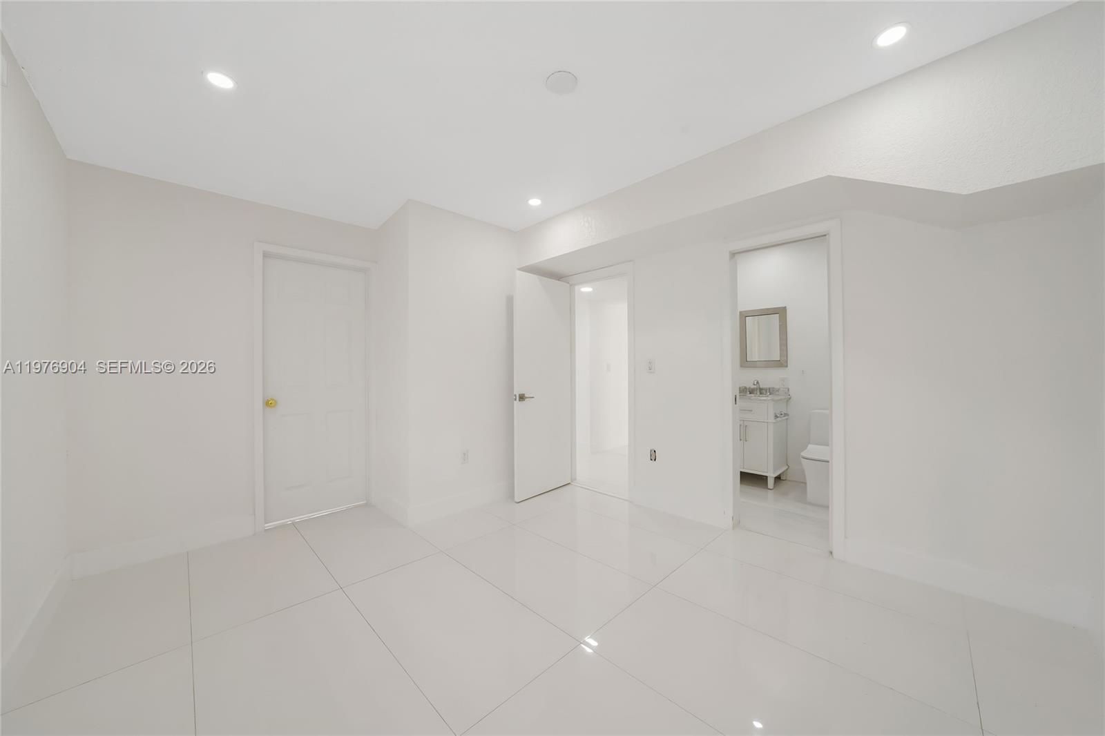 PALM SPRINGS ESTS 4TH ADD - Residential