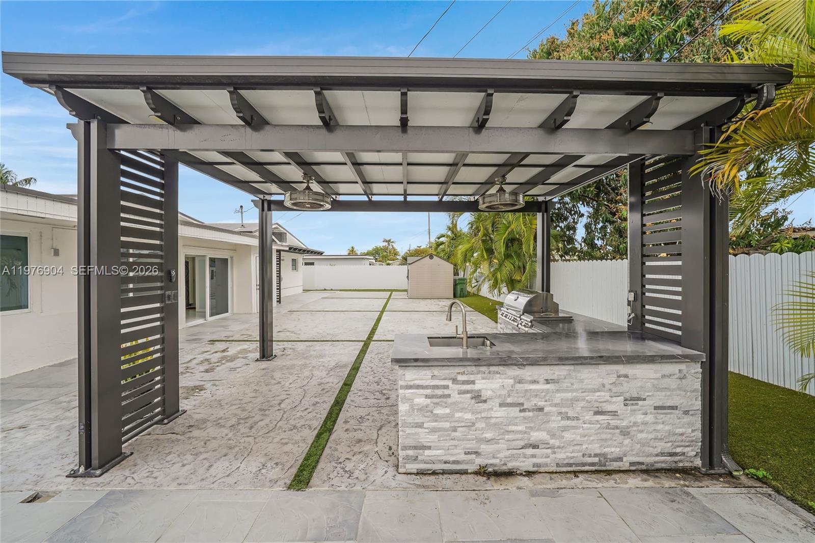 PALM SPRINGS ESTS 4TH ADD - Residential