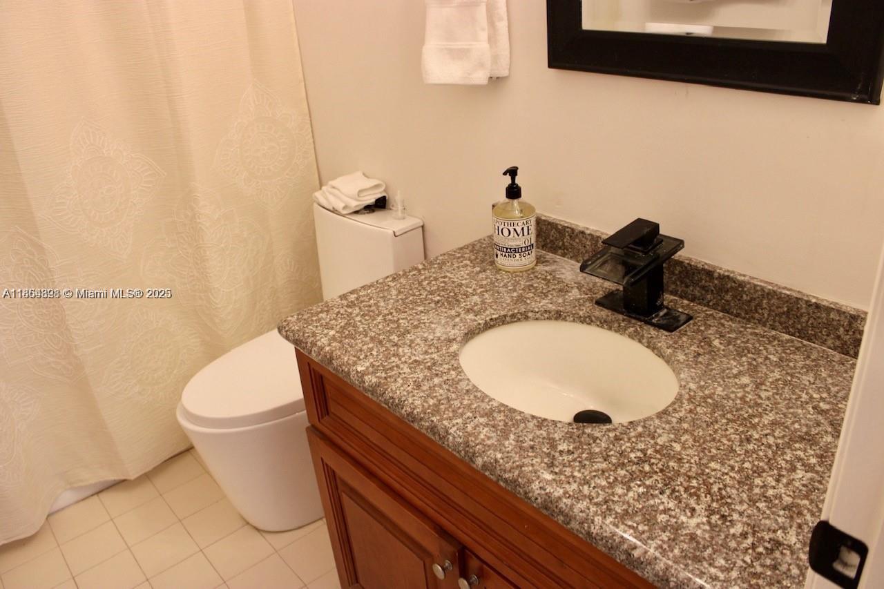 SUMMIT PINES UNIT 4 - Residential Lease