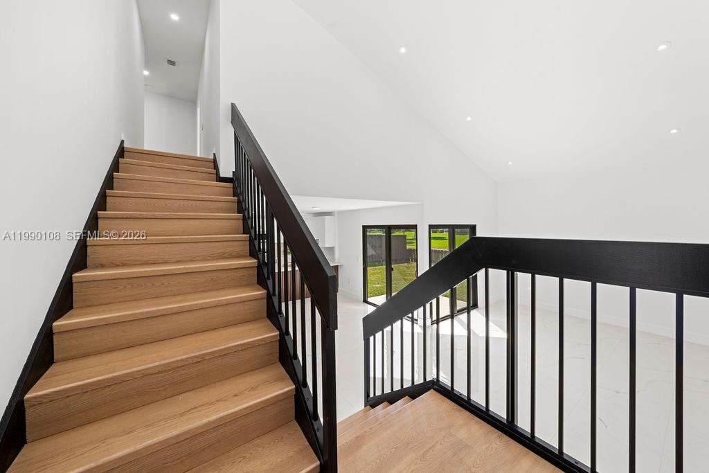 JUNIPER AT THE HAMMOCKS - Residential