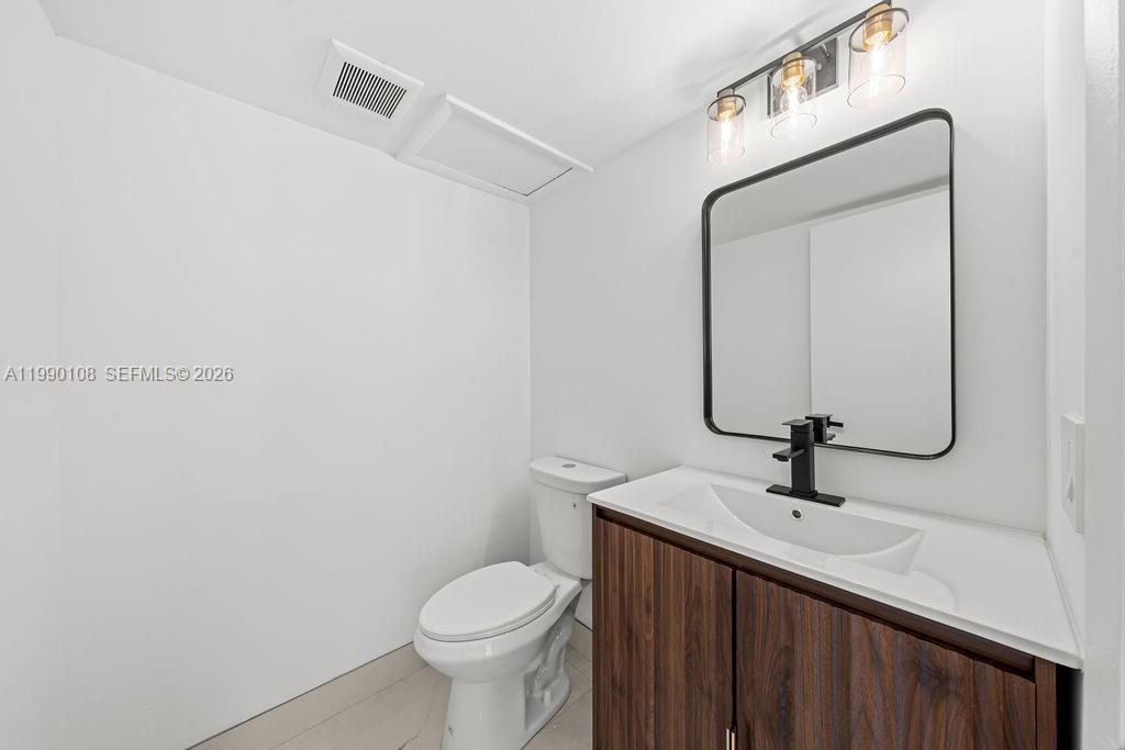 JUNIPER AT THE HAMMOCKS - Residential