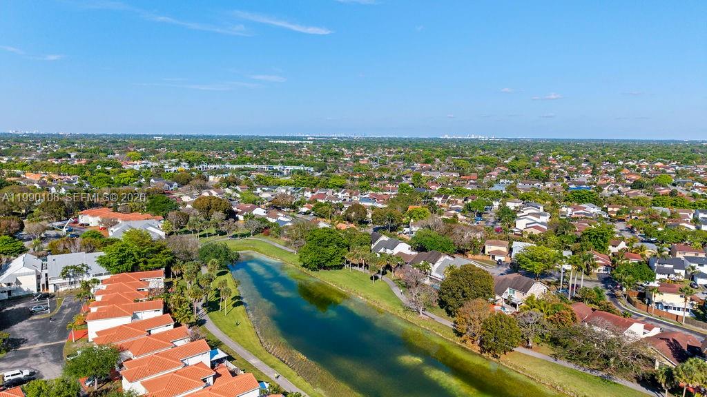 JUNIPER AT THE HAMMOCKS - Residential