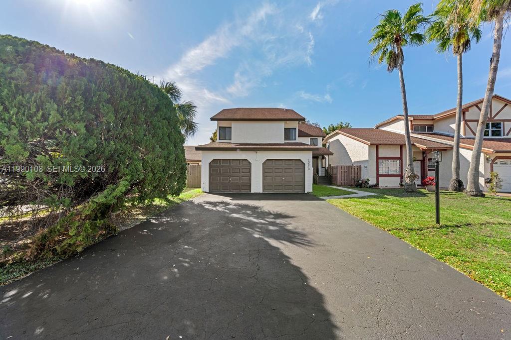 JUNIPER AT THE HAMMOCKS - Residential