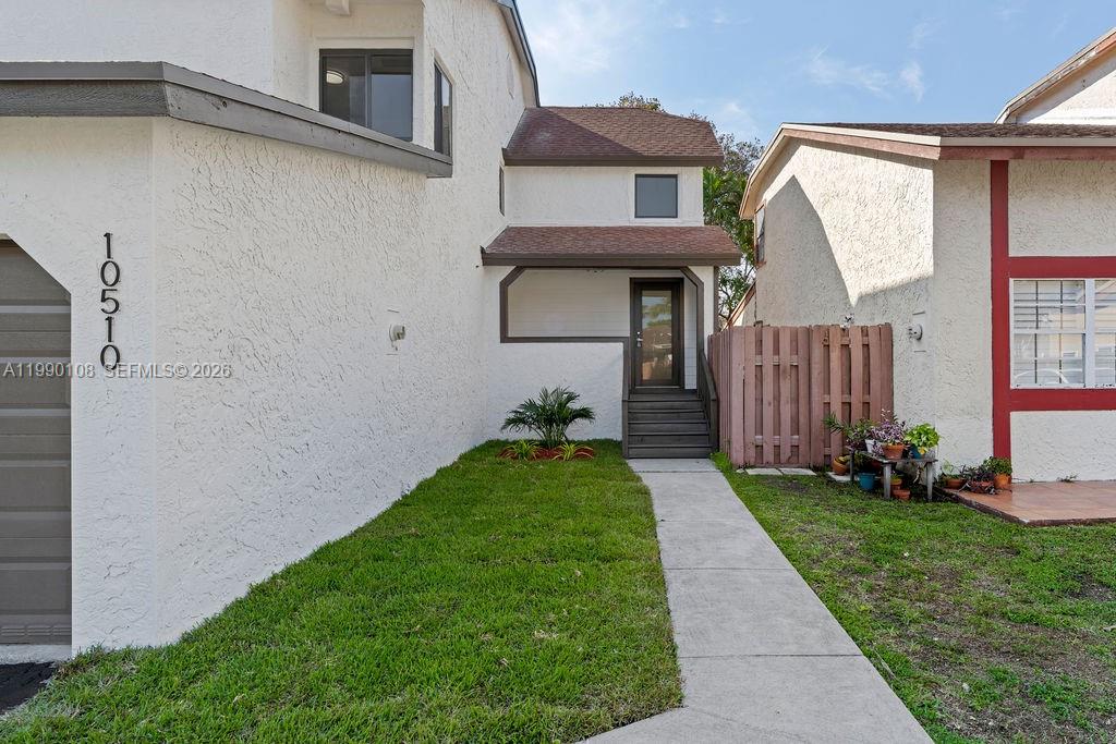 JUNIPER AT THE HAMMOCKS - Residential