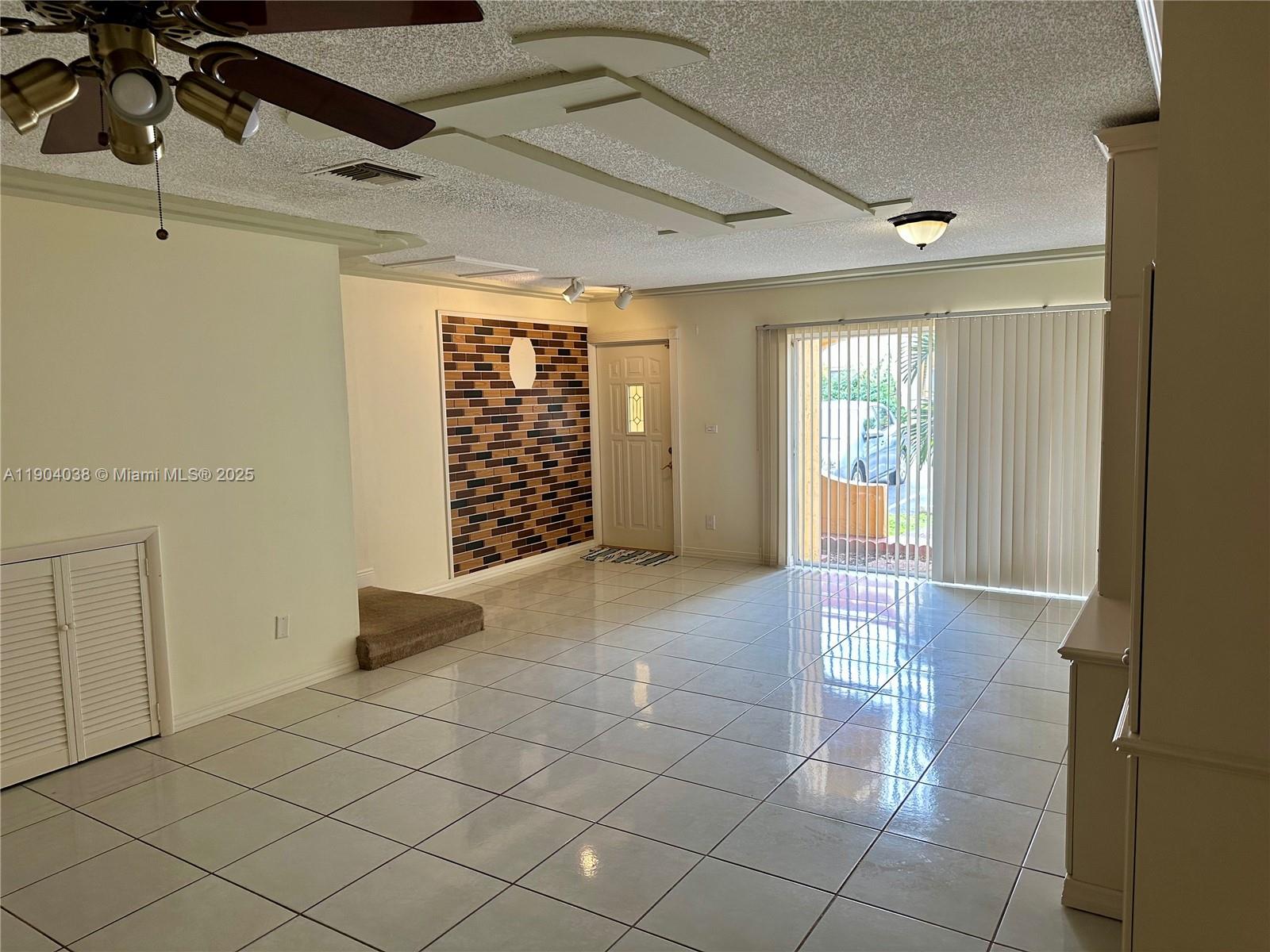 TARACOMA TOWNHOMES CONDO - Residential