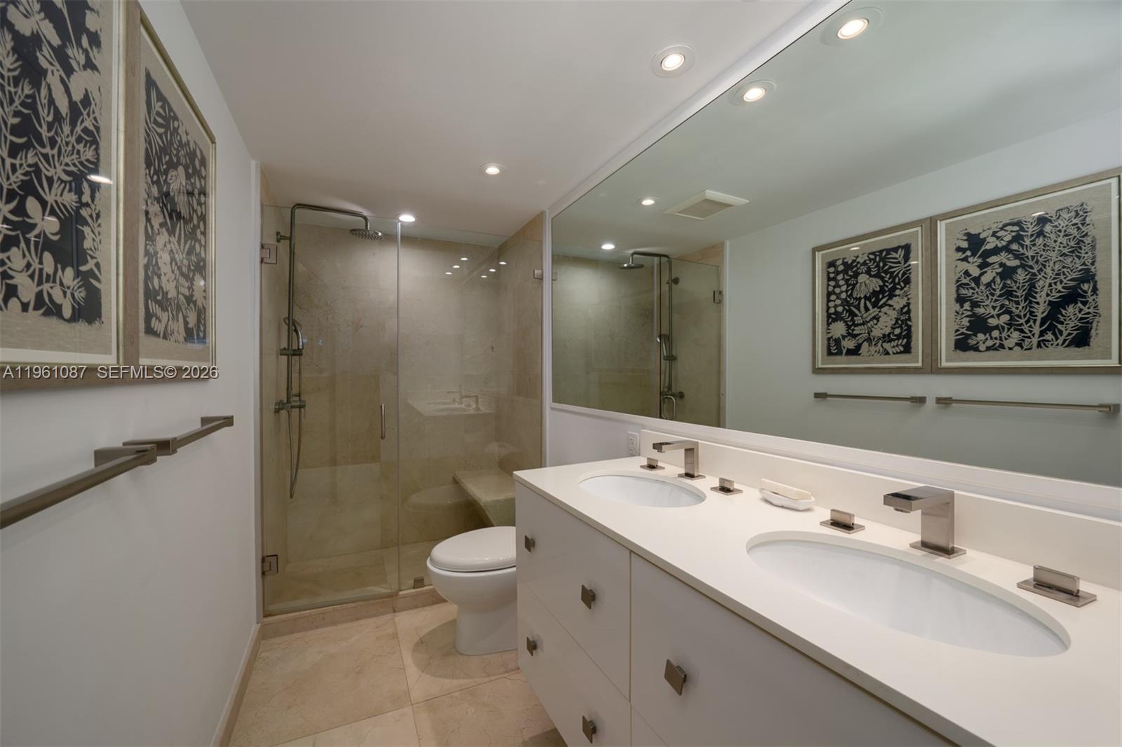 TOWERS OF KEY BISCAYNE CO - Residential