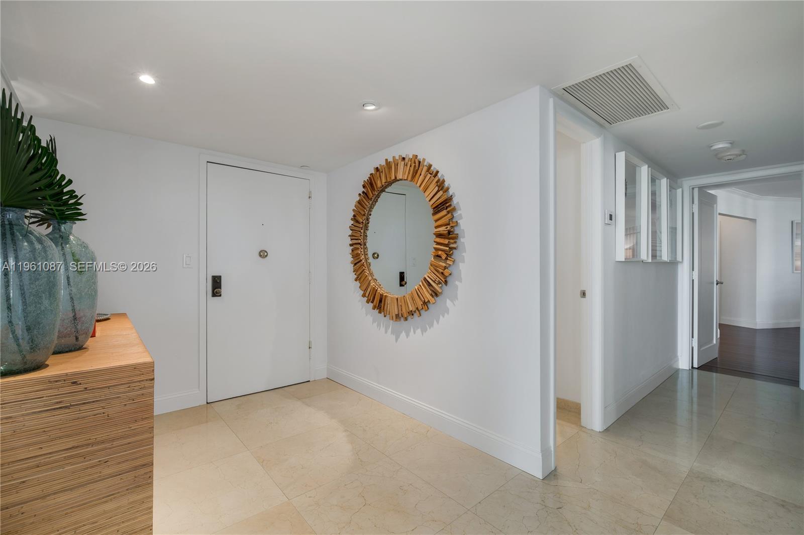 TOWERS OF KEY BISCAYNE CO - Residential