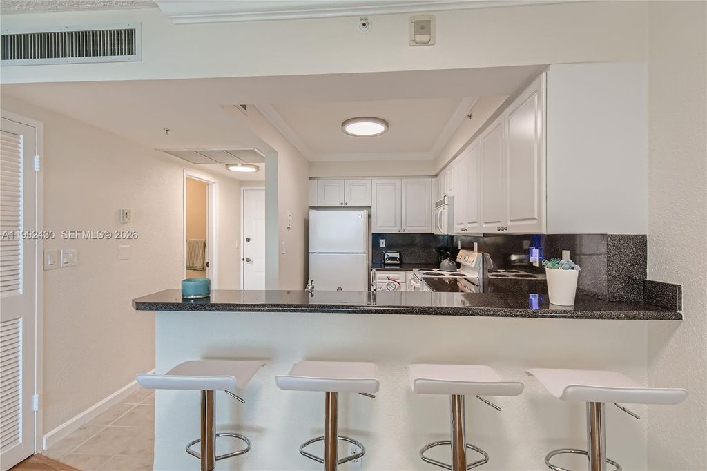 Photo of 2501 S Ocean Dr #1532, Hollywood, FL 33019 (MLS # A11992430)