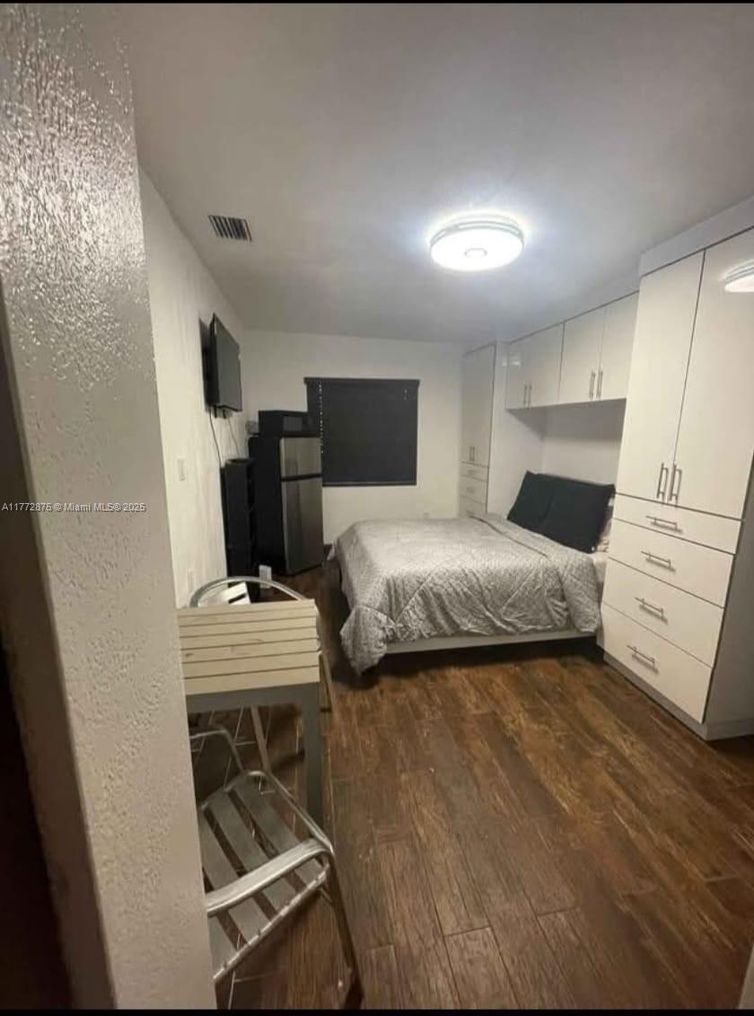 Rental Property at 315 Nw 59th St 1, Miami, Broward County, Florida - Bedrooms: 1 
Bathrooms: 1  - $1,200 MO.