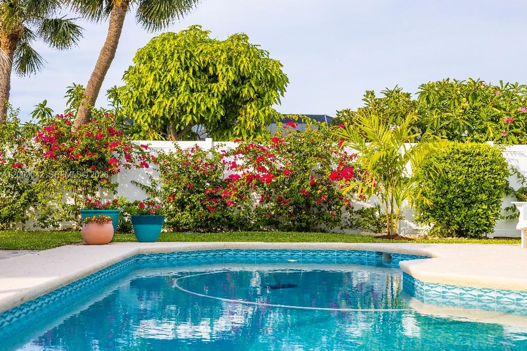 THUMB POINT SUBDIVISION - Residential