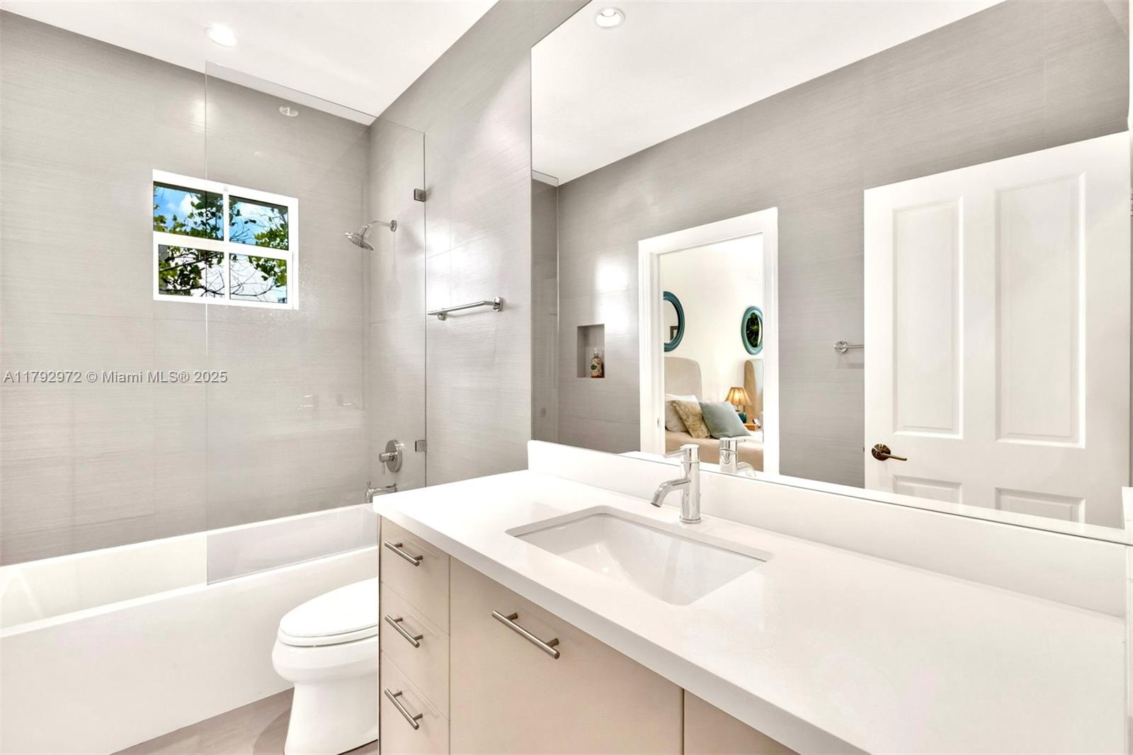 BISCAYNE KEY ESTATES - Residential