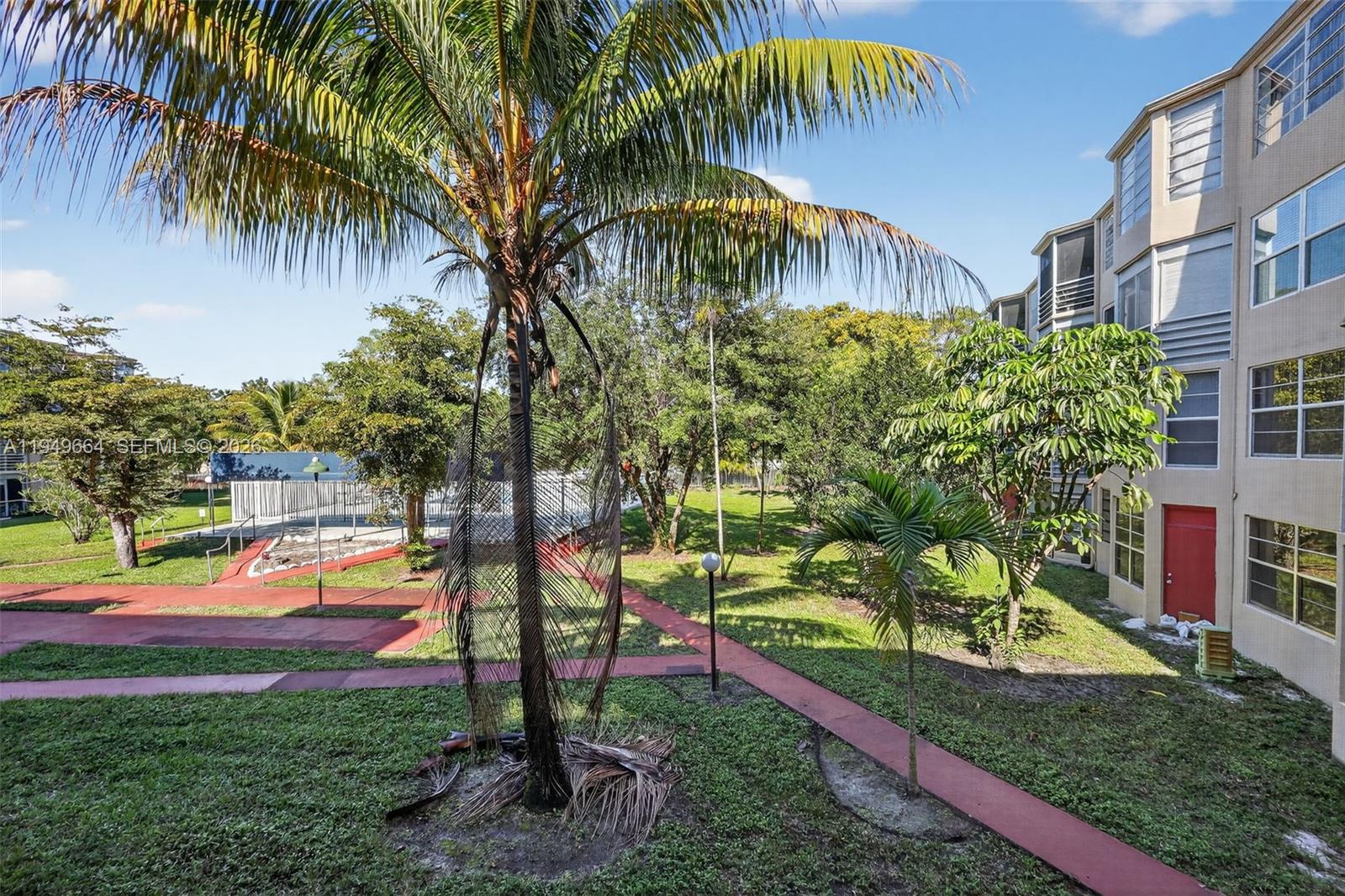 ROLLING GREEN CONDO - Residential