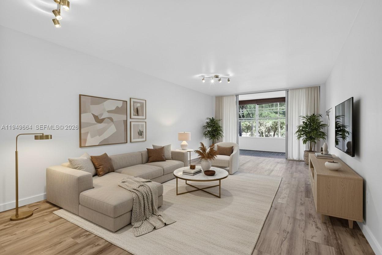 ROLLING GREEN CONDO - Residential