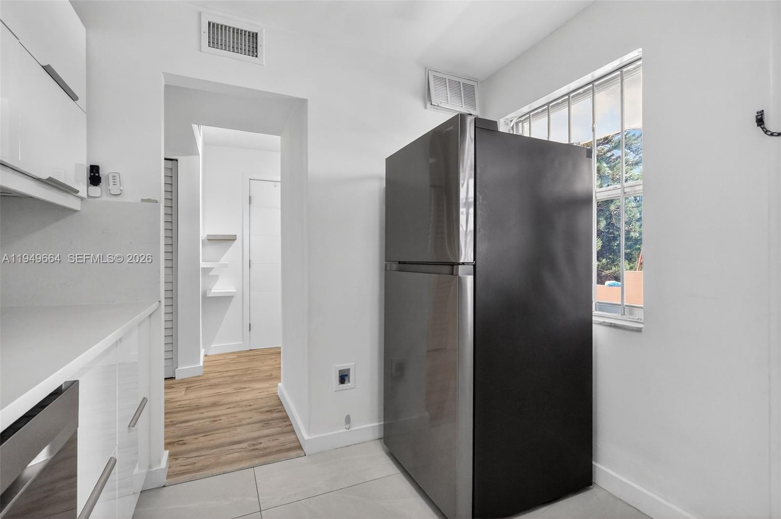 ROLLING GREEN CONDO - Residential