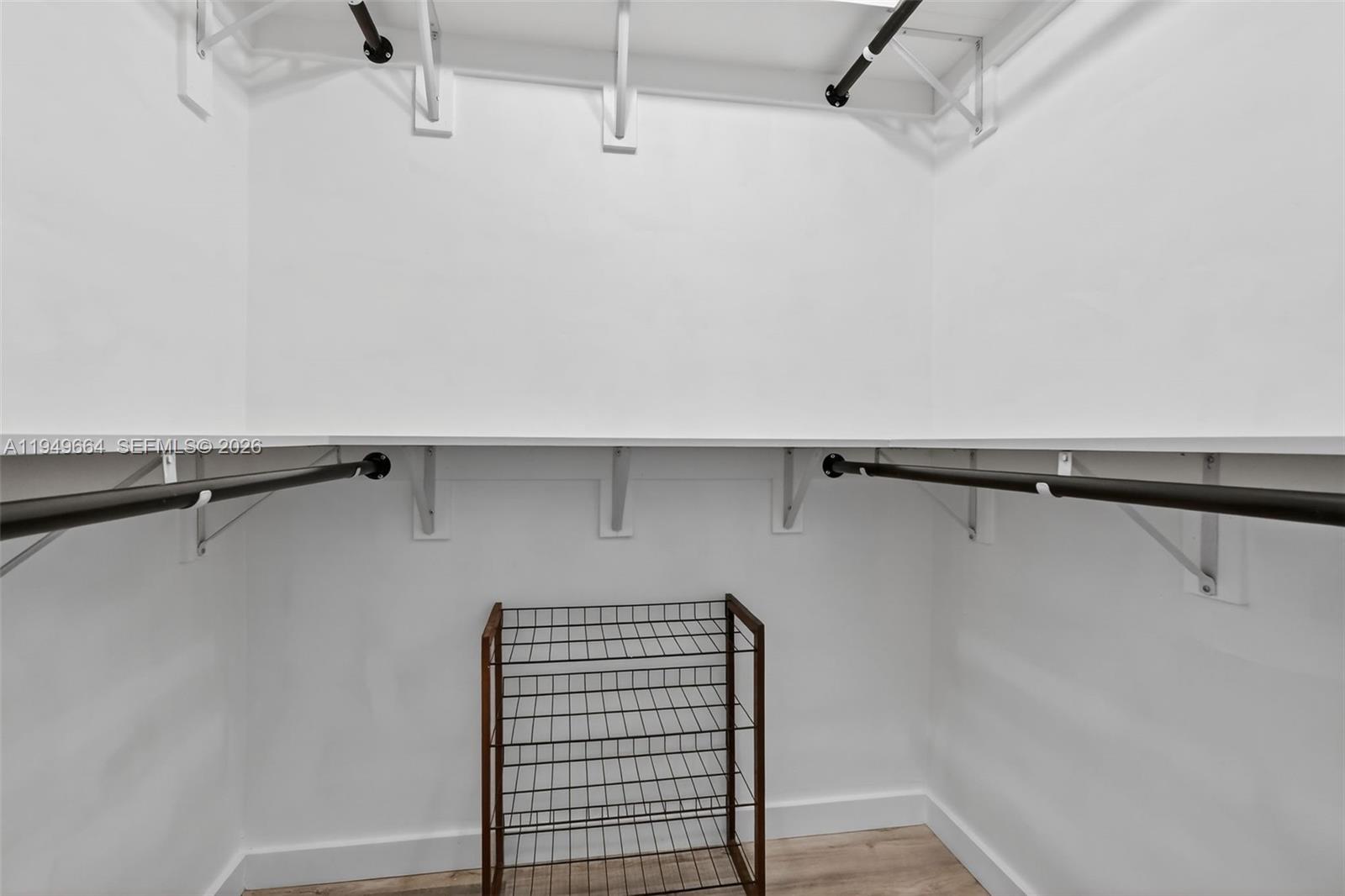 ROLLING GREEN CONDO - Residential