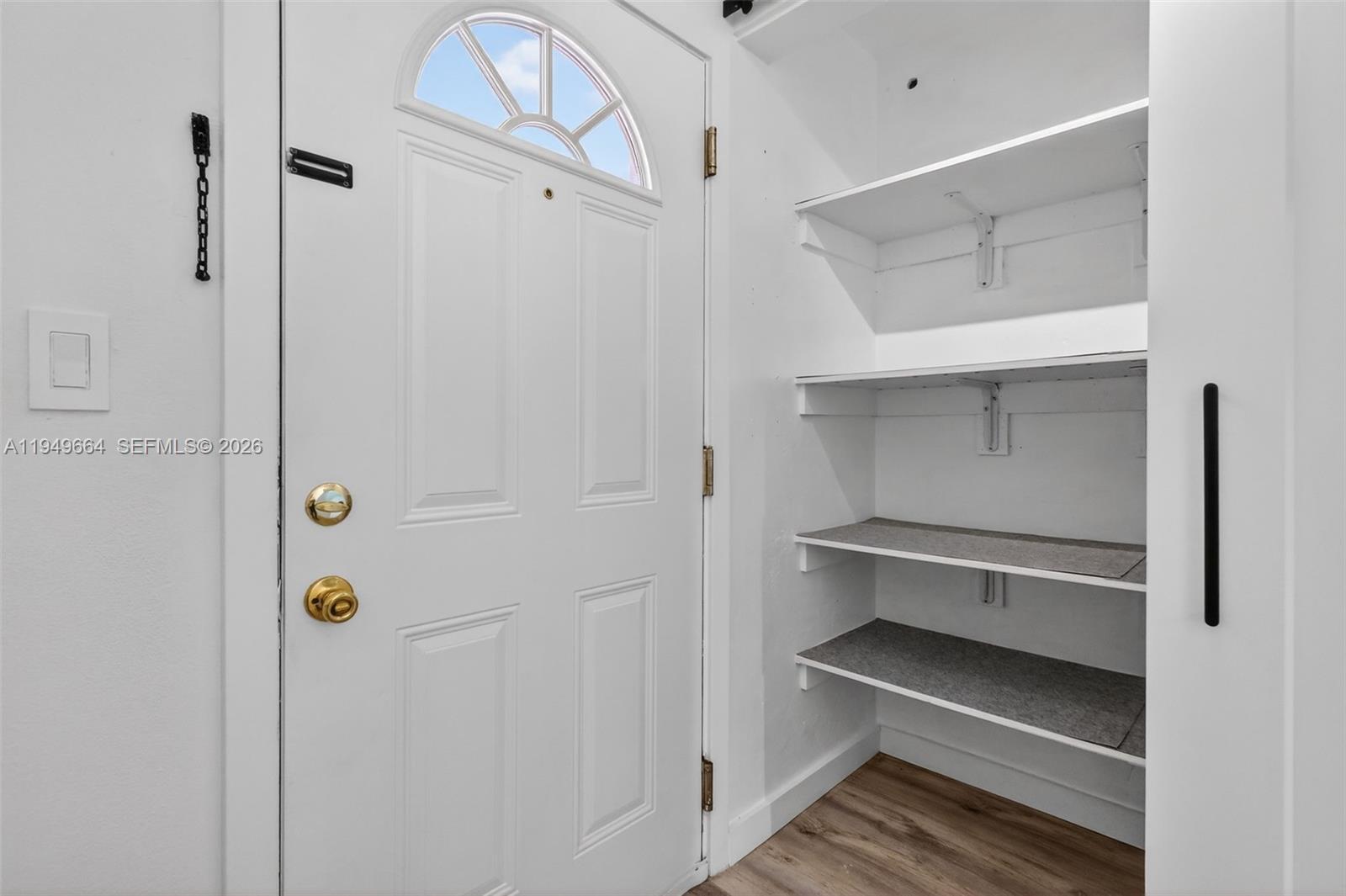 ROLLING GREEN CONDO - Residential