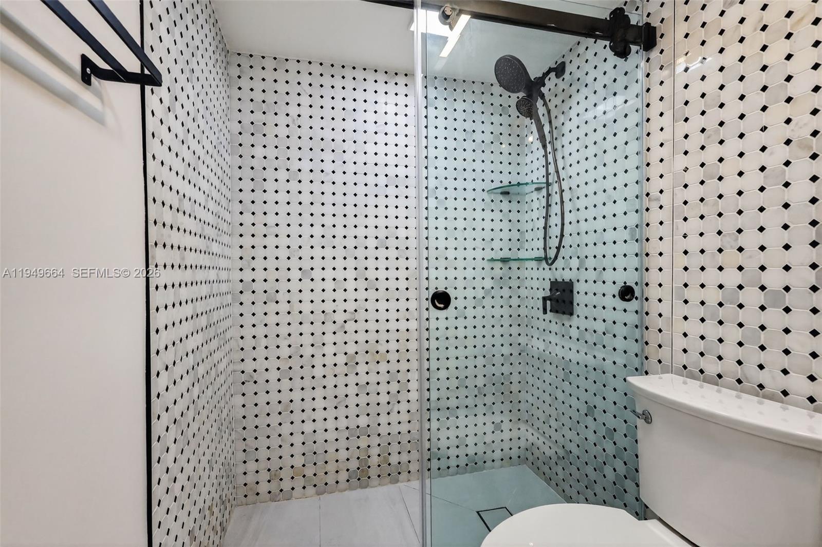 ROLLING GREEN CONDO - Residential